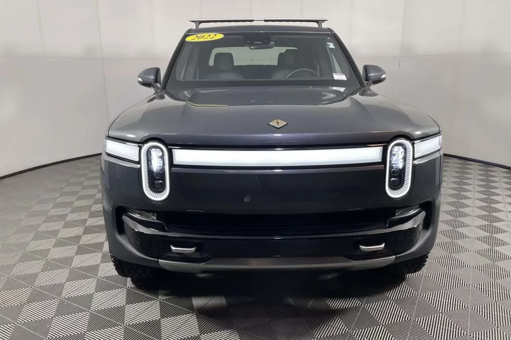 2022 Rivian R1T Launch Edition photo 1