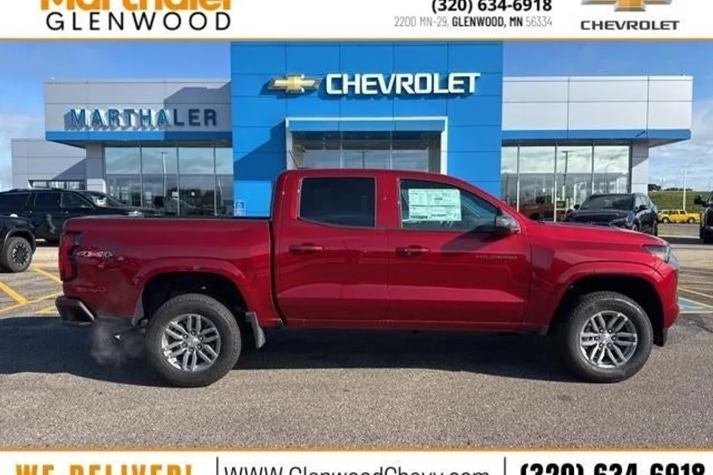 2026 Chevrolet Colorado LT photo 1