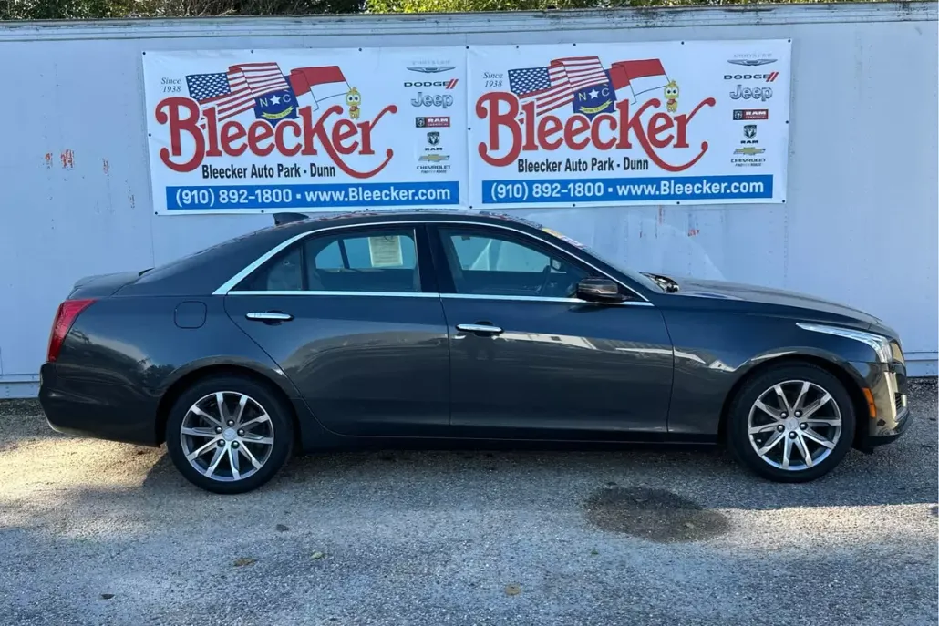 2016 Cadillac CTS Luxury photo 1