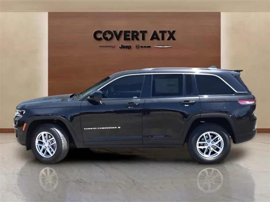 2025 Jeep Grand Cherokee Laredo X photo 1