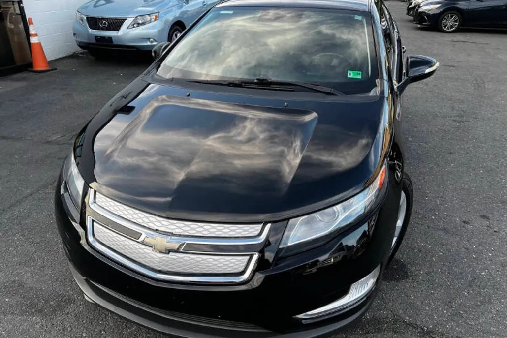 2014 Chevrolet Volt Premium photo 1
