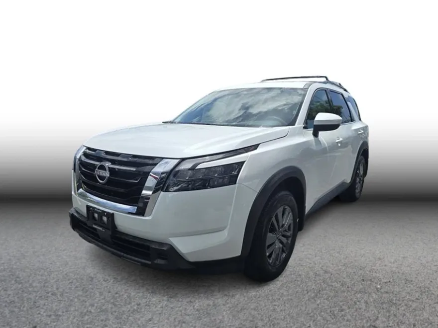 2025 Nissan Pathfinder SV photo 1