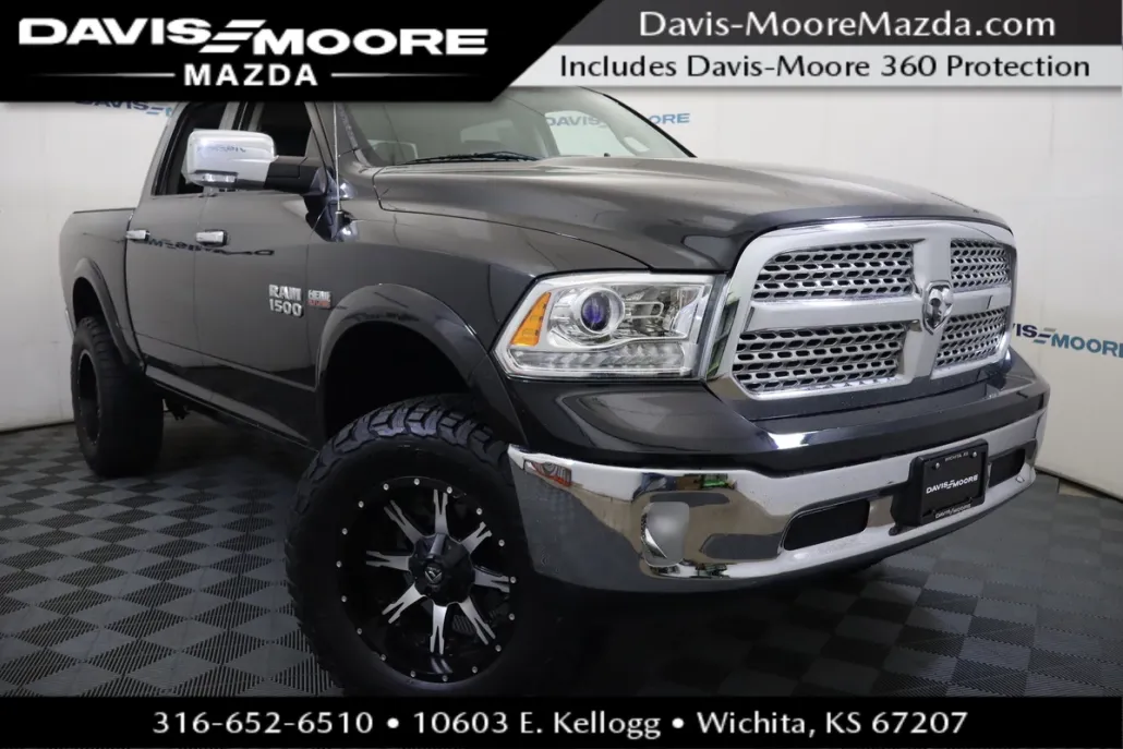 2017 Ram 1500 Laramie photo 1