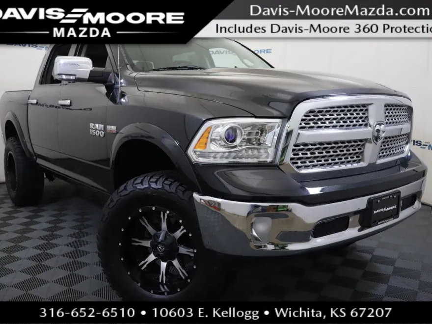 2017 Ram 1500 Laramie photo 1