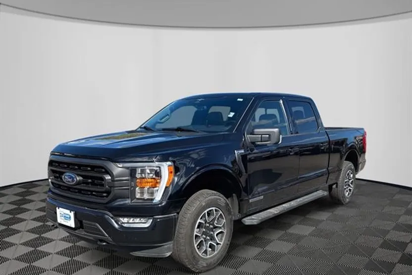 2023 Ford F-150 XLT photo 1