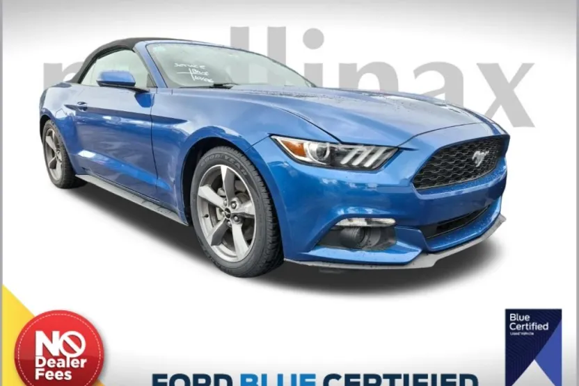 2017 Ford Mustang V6 Convertible photo 1