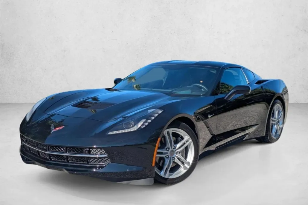 2017 Chevrolet Corvette Stingray Coupe 2LT photo 1