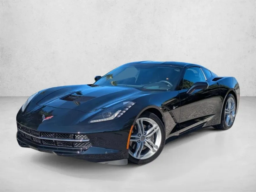 2017 Chevrolet Corvette Stingray Coupe 2LT photo 1