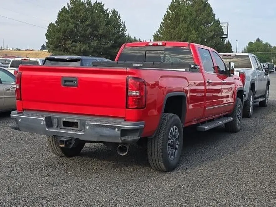 2016 Gmc Sierra 2500 HD SLT photo 1