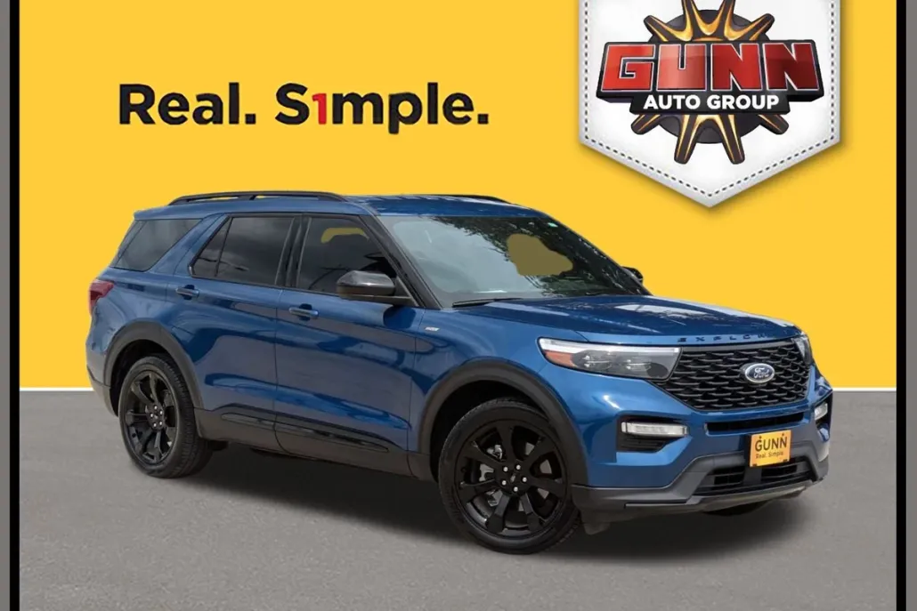 2023 Ford Explorer ST-Line photo 1