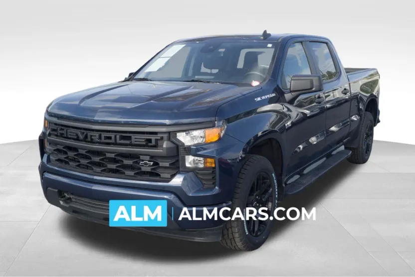 2023 Chevrolet Silverado 1500 Custom photo 1