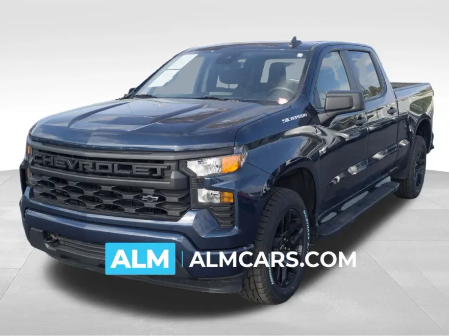 2023 Chevrolet Silverado 1500 Custom photo 1