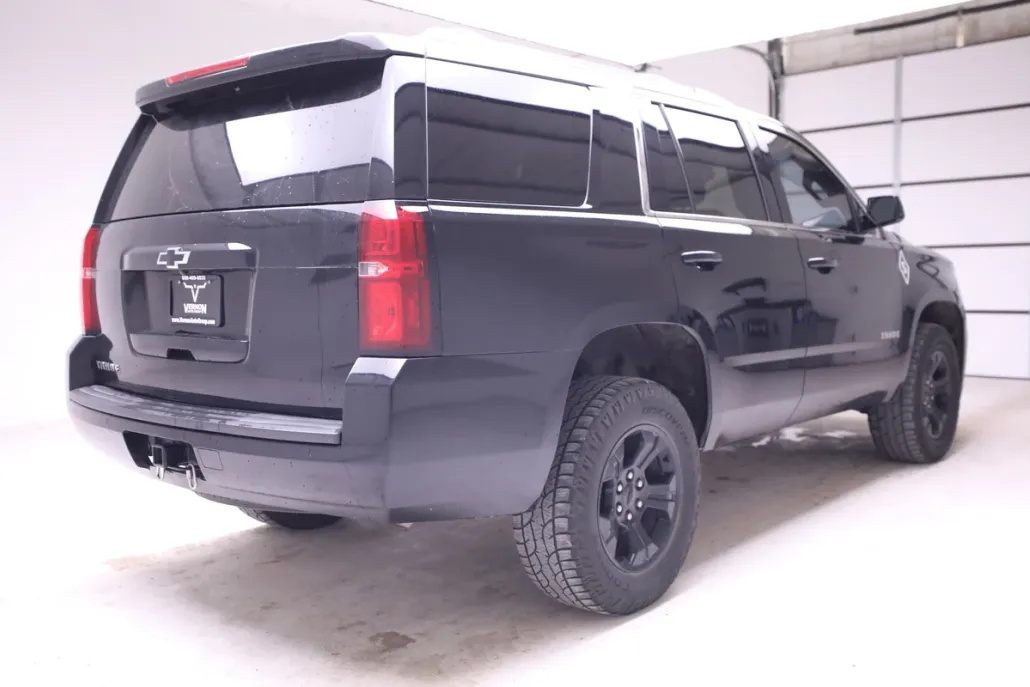 2019 Chevrolet Tahoe LS photo 1