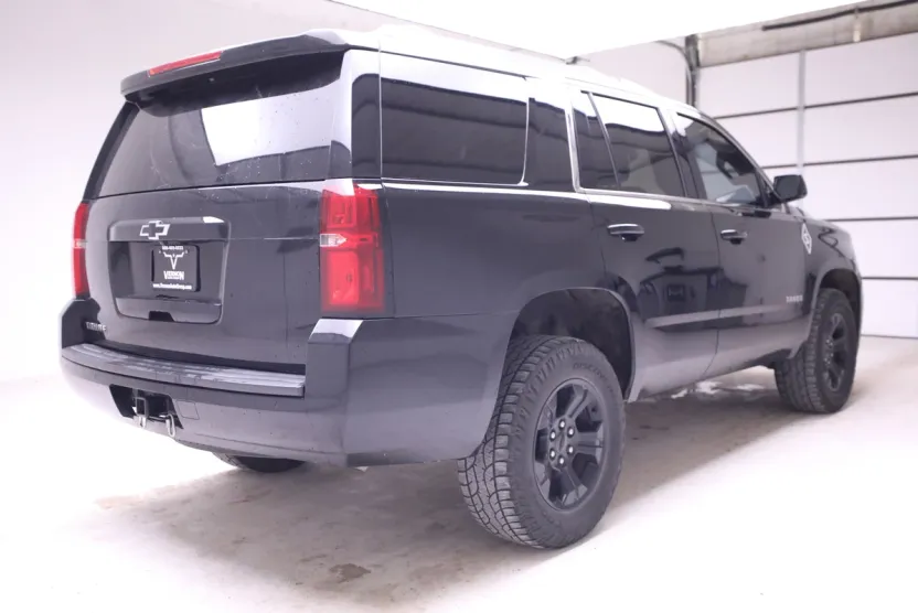 2019 Chevrolet Tahoe LS photo 1