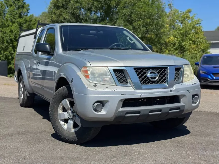 2012 Nissan Frontier King Cab SV photo 1