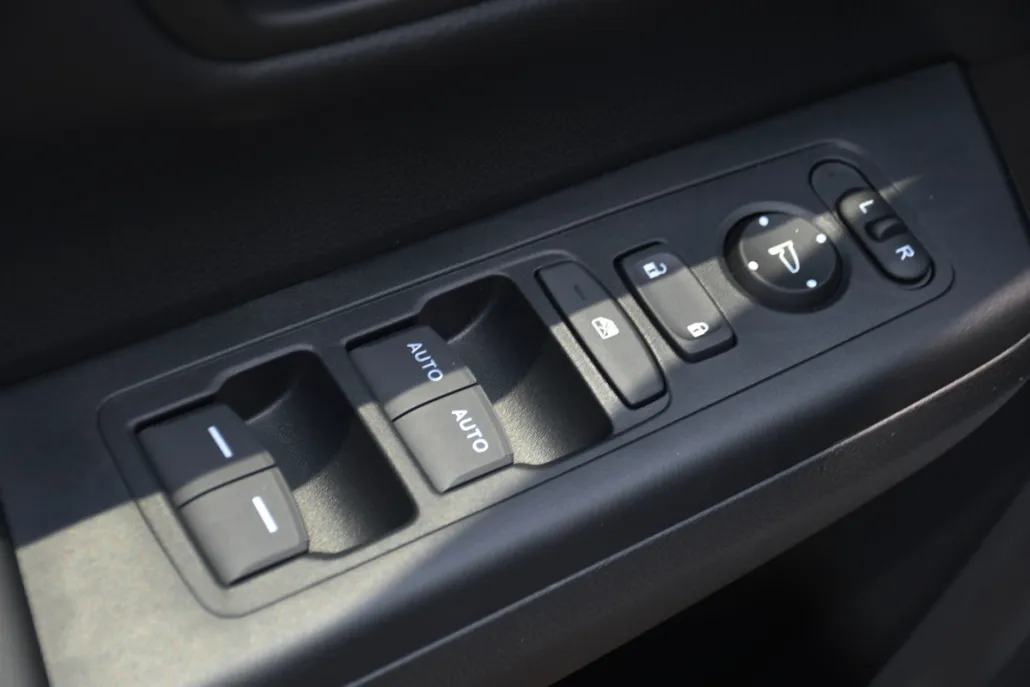 2025 Honda CR-V Hybrid Sport photo 1