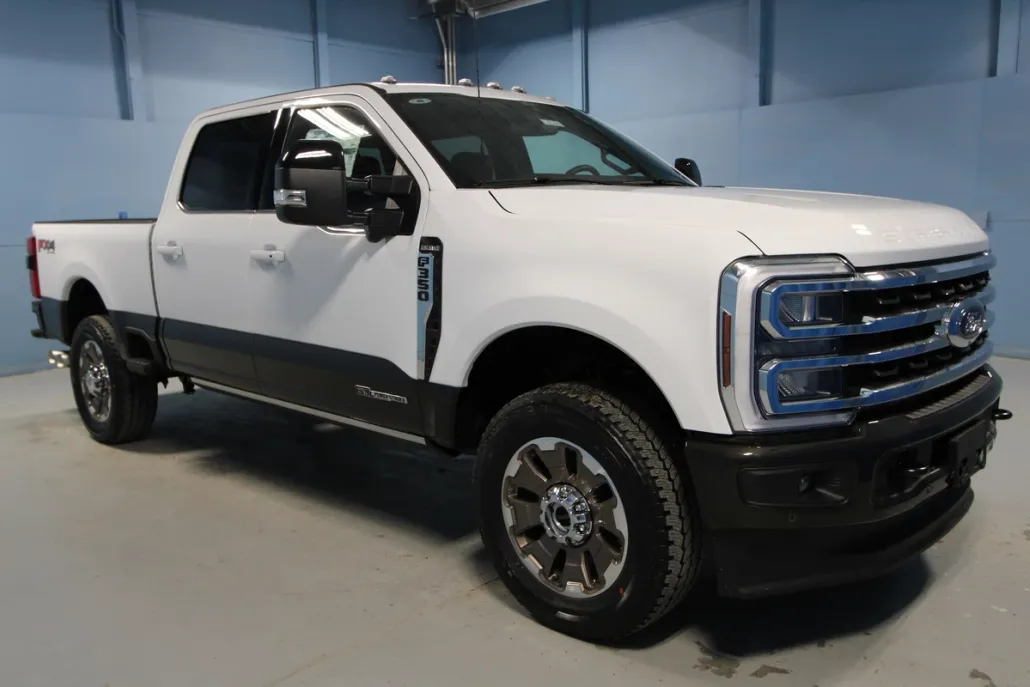 2025 Ford F-350 King Ranch photo 1