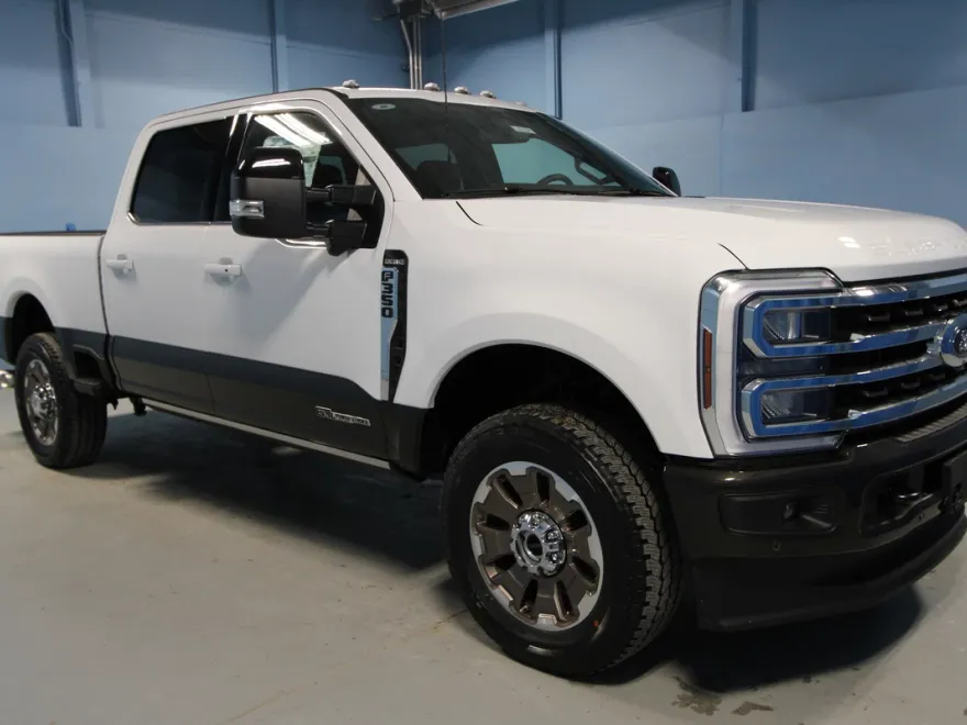 2025 Ford F-350 King Ranch photo 1