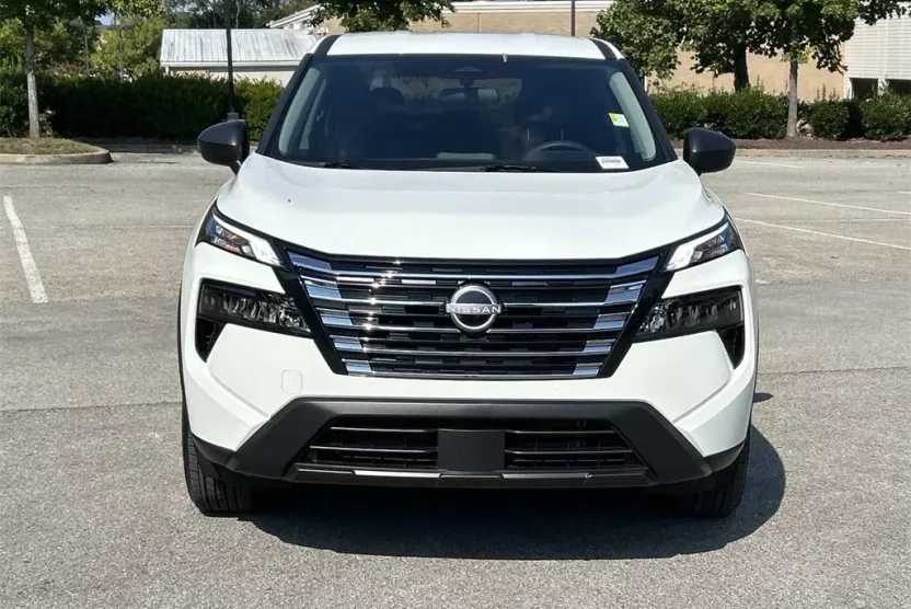 2025 Nissan Rogue S photo 1
