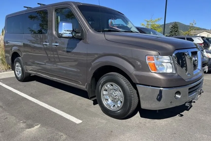 2016 Nissan NV3500 photo 1