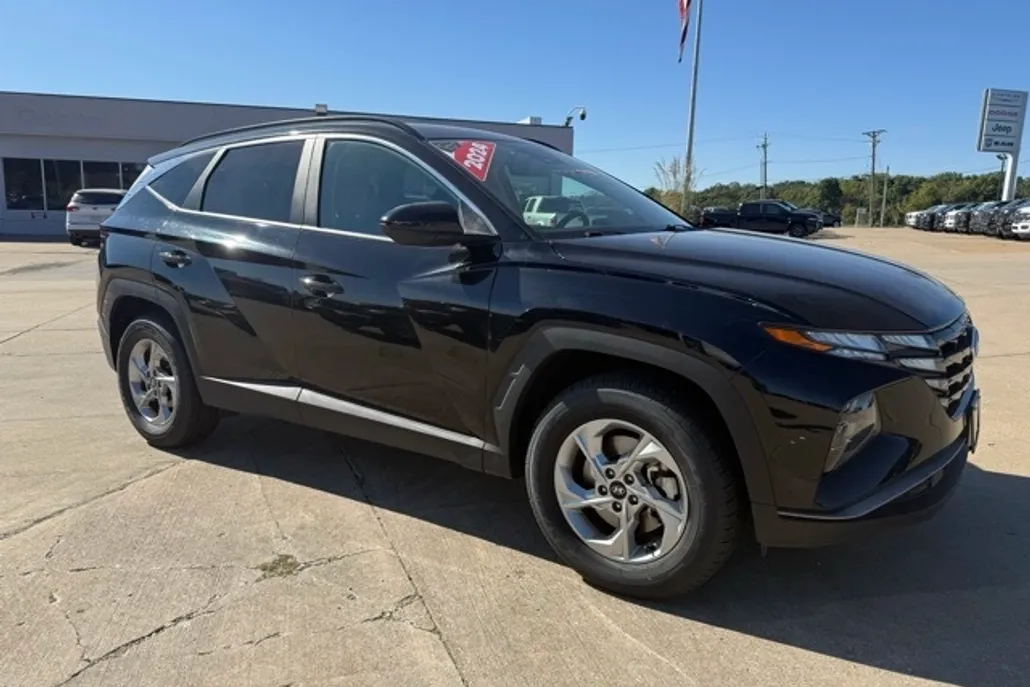 2024 Hyundai Tucson SEL photo 1