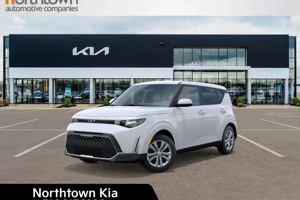 2025 Kia Soul LX photo 1