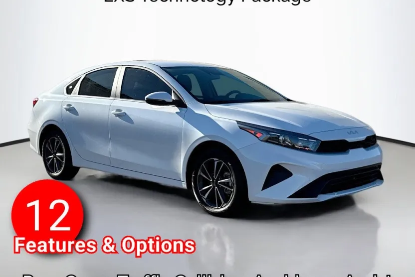 2024 Kia Forte LXS photo 1