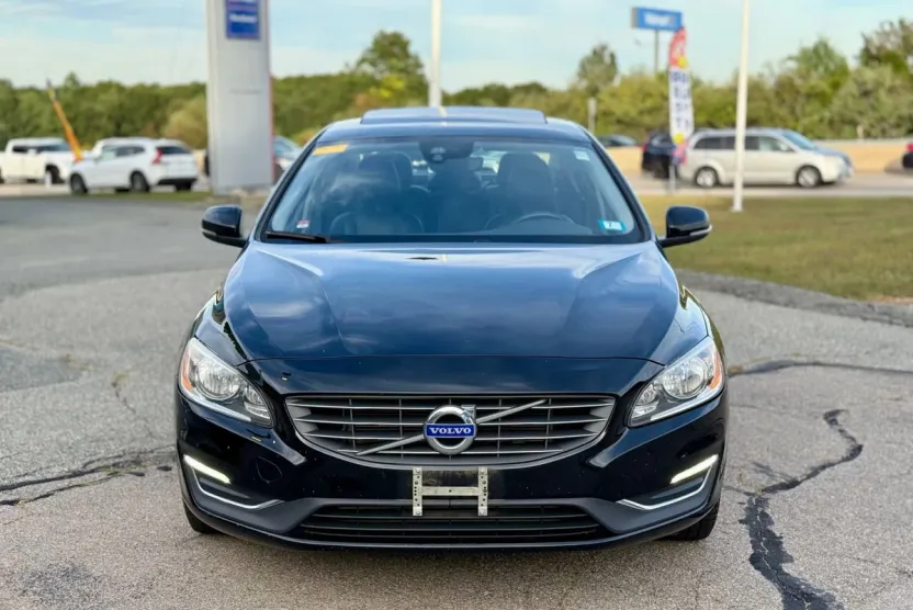 2016 Volvo S60 T5 Premier photo 1