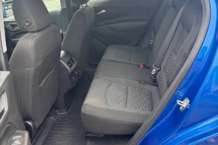 2019 Chevrolet Equinox LT photo 1