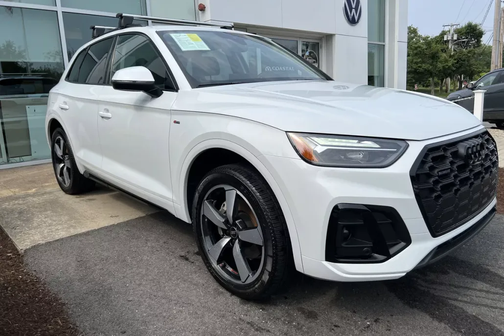2023 Audi Q5 S line Premium Plus photo 1