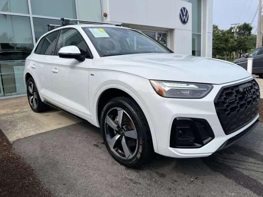 2023 Audi Q5 S line Premium Plus photo 1