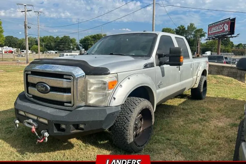 2012 Toyota Tundra CrewMax photo 1