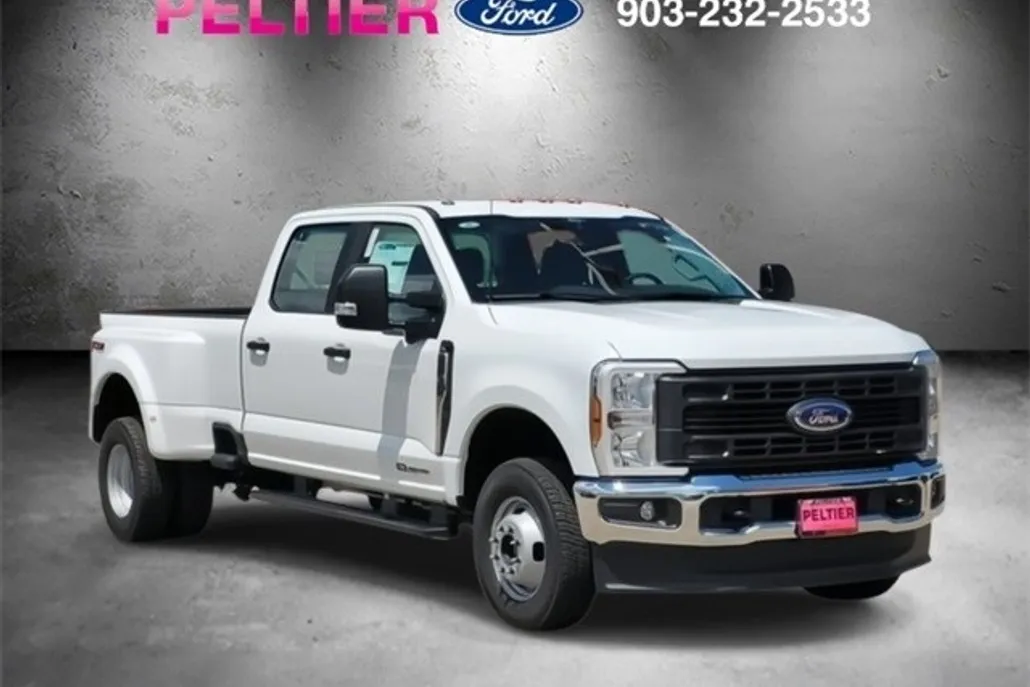 2025 Ford F-350 XL photo 1