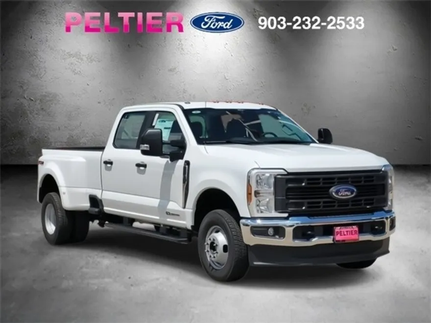 2025 Ford F-350 XL photo 1
