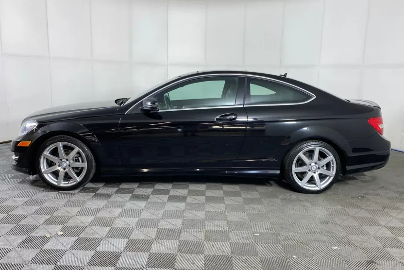 2015 Mercedes Benz C 250 Coupe photo 1