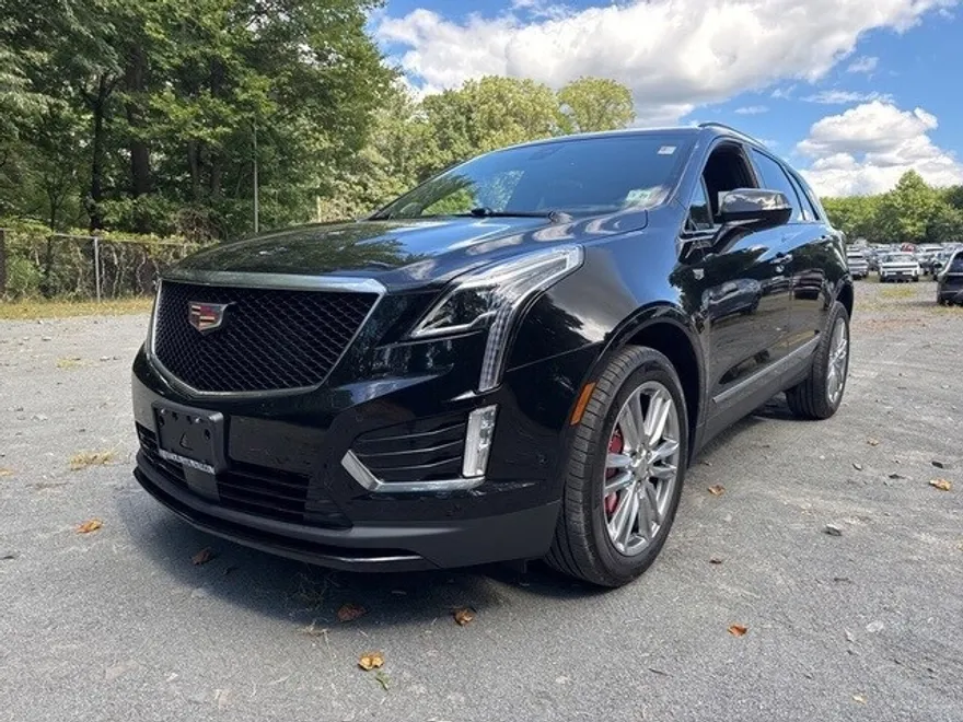 2024 Cadillac XT5 Sport photo 1