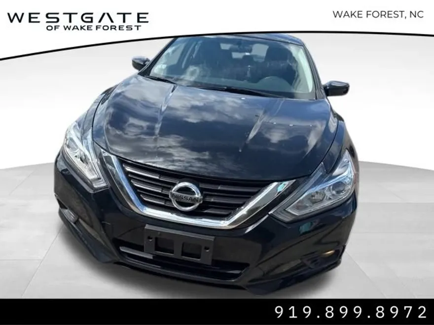 2017 Nissan Altima 2.5 SV photo 1