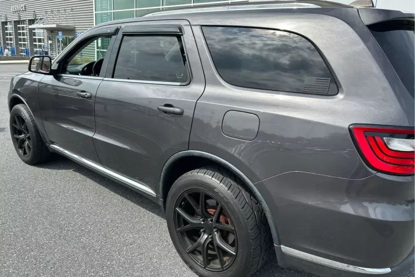 2017 Dodge Durango SXT photo 1