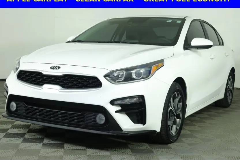 2021 Kia Forte LXS photo 1