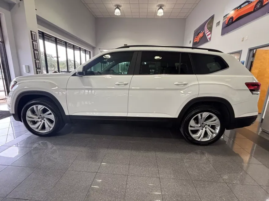 2023 Volkswagen Atlas V6 SE Technology photo 1