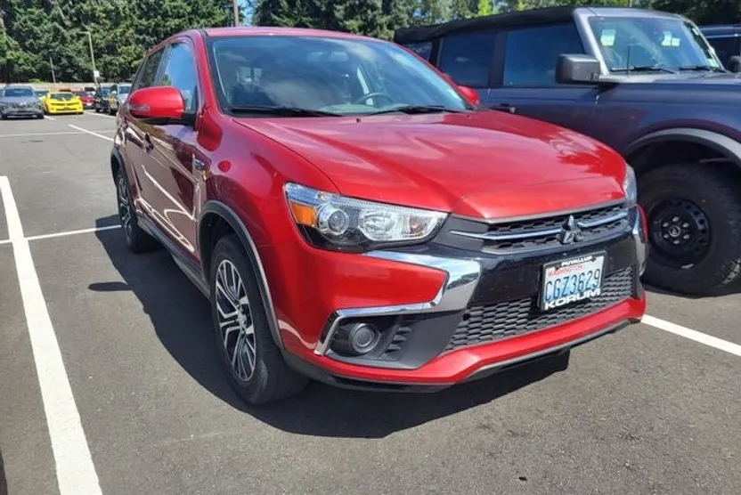 2018 Mitsubishi Outlander Sport ES photo 1