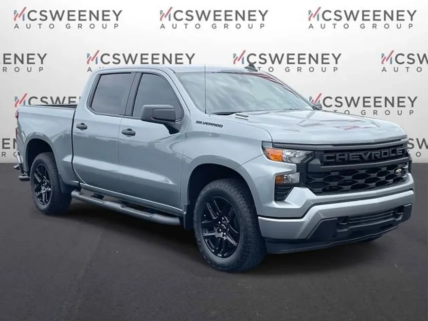2025 Chevrolet Silverado 1500 Custom photo 1