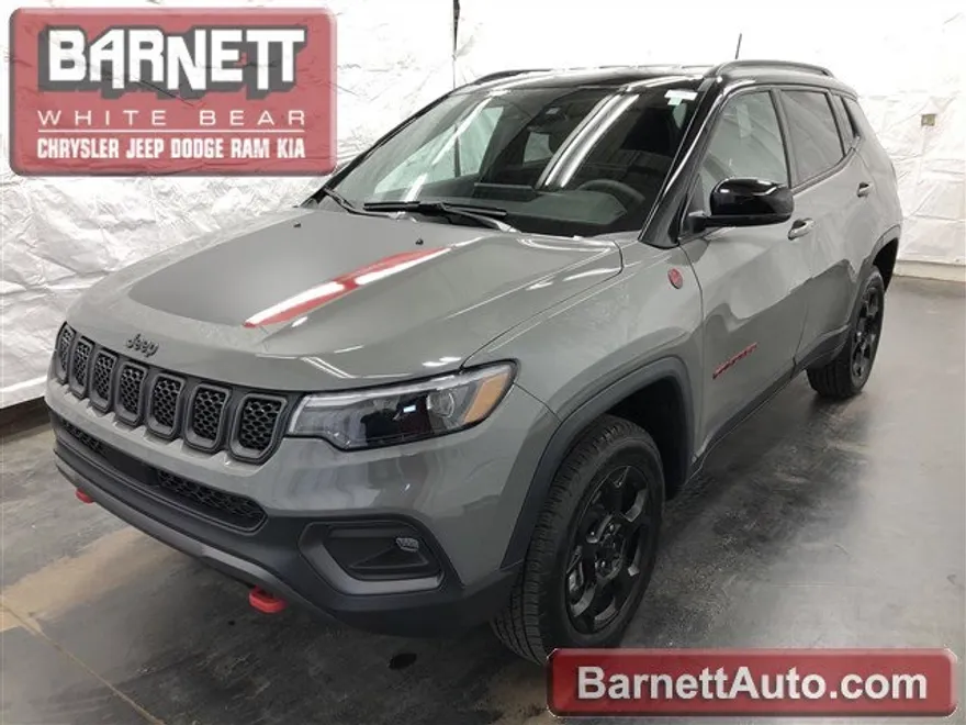 2023 Jeep Compass Trailhawk photo 1