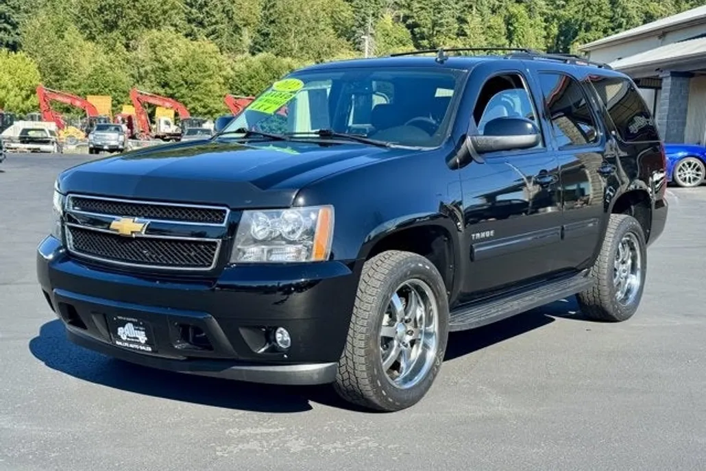 2012 Chevrolet Tahoe LT photo 1