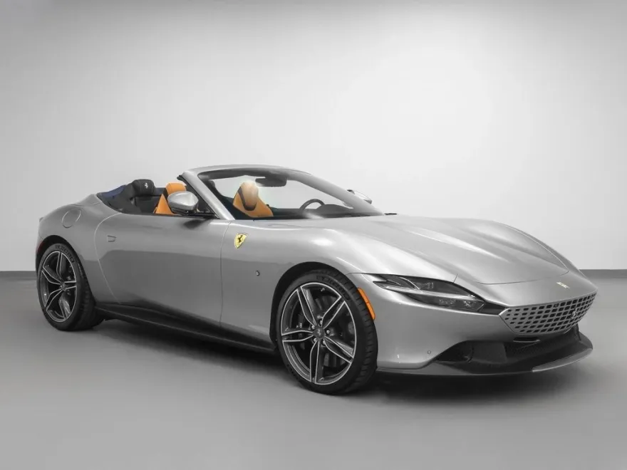 2024 Ferrari Roma Base photo 1