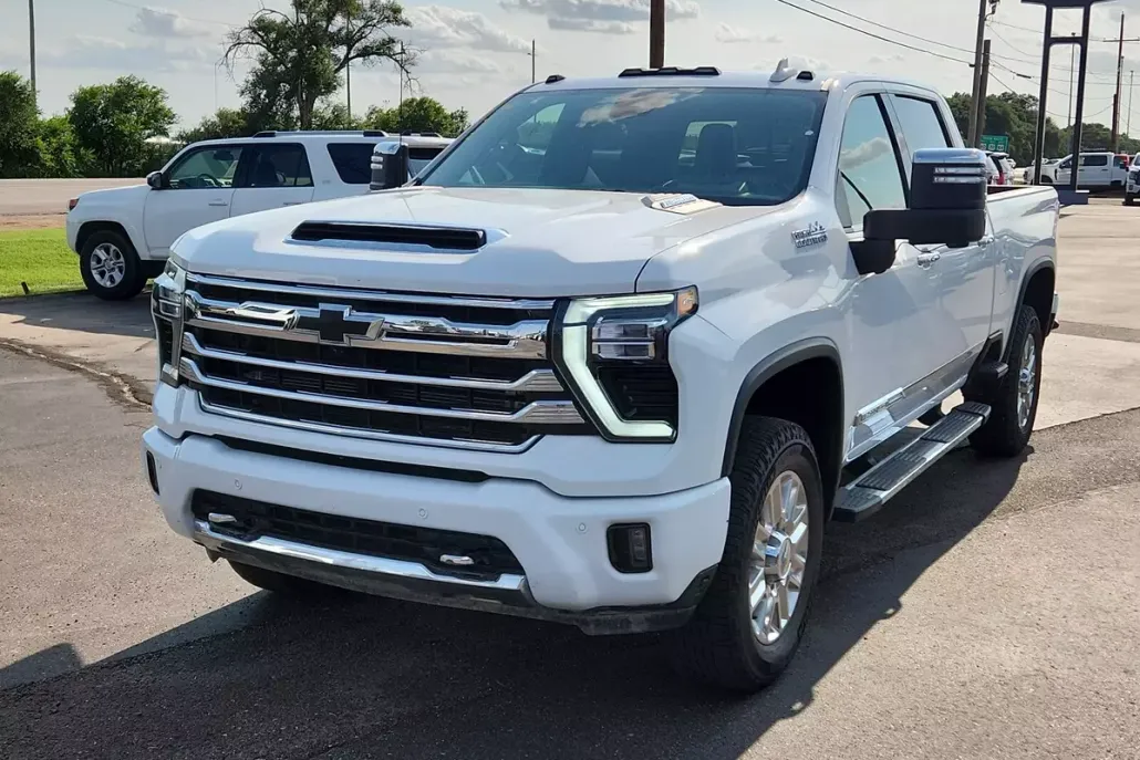 2024 Chevrolet Silverado 2500HD High Country photo 1