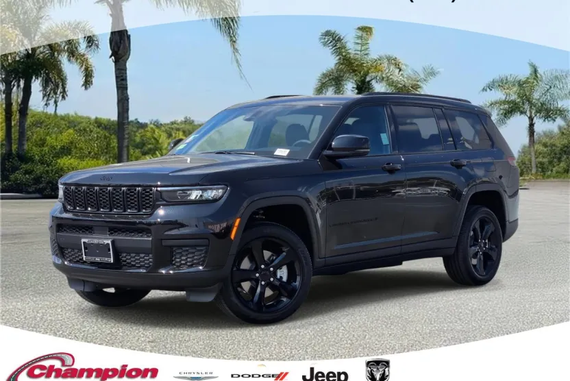 2025 Jeep Grand Cherokee Altitude photo 1