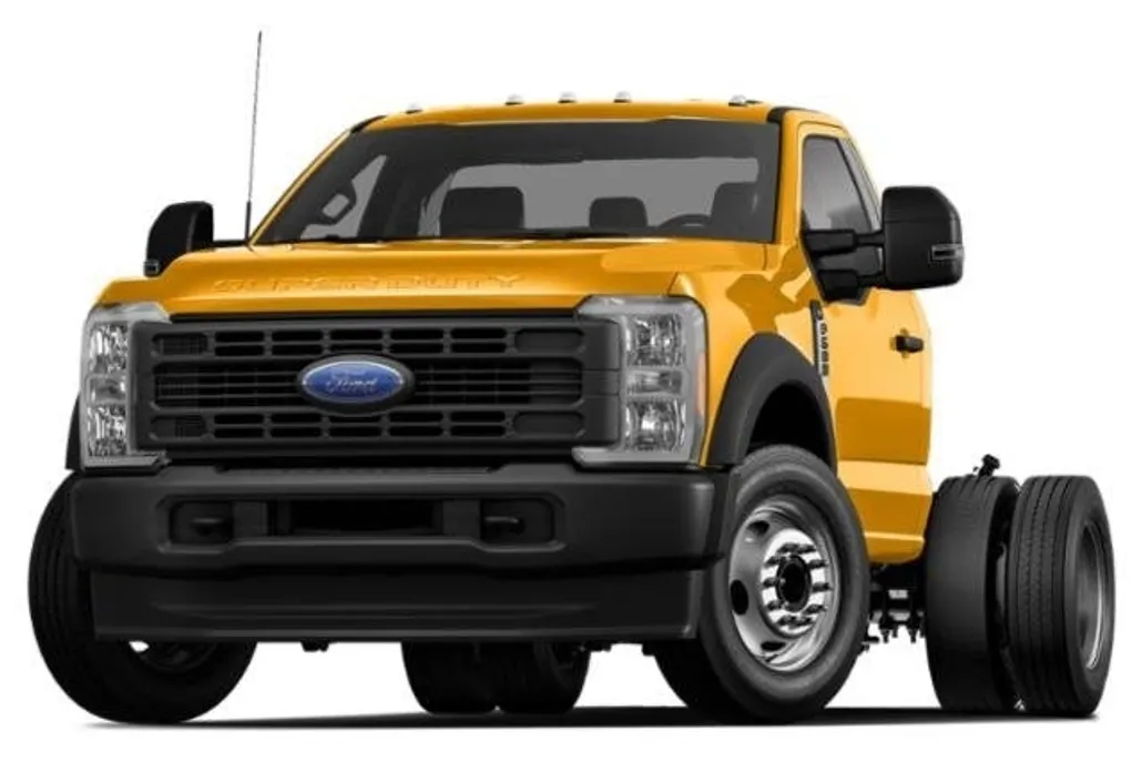 2025 Ford F-600 photo 1