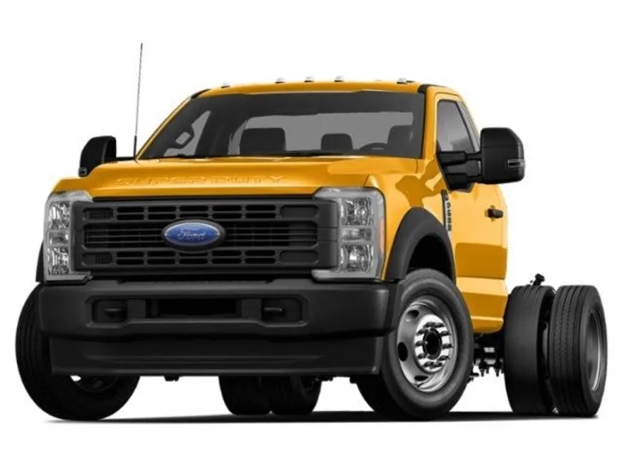 2025 Ford F-600 photo 1