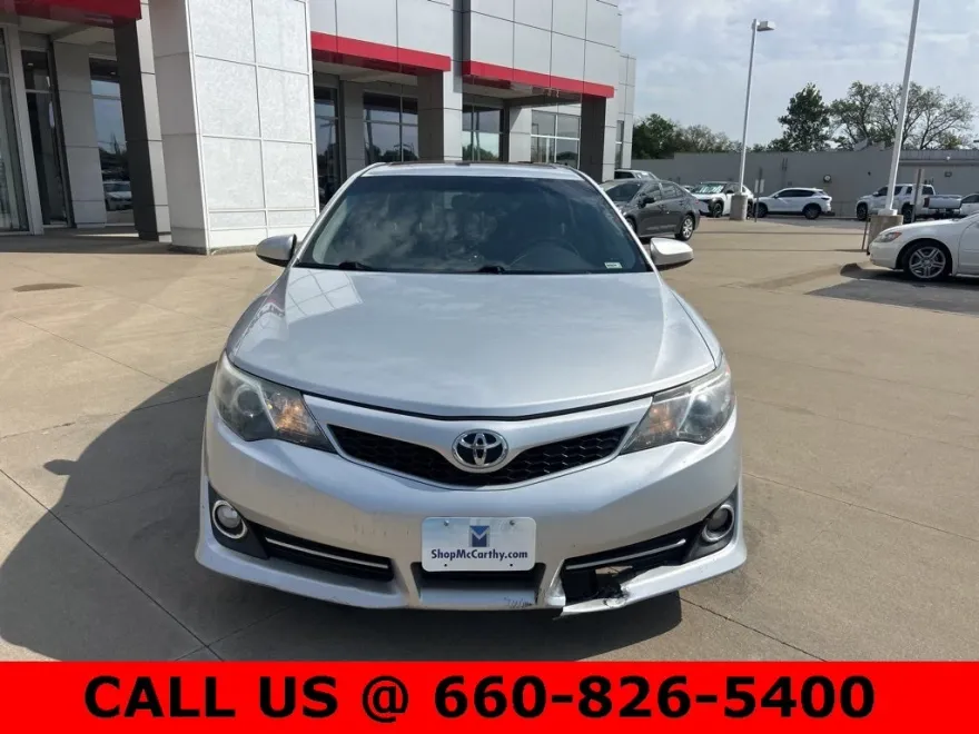 2013 Toyota Camry SE photo 1